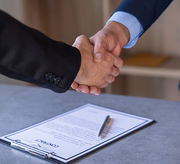 Equipo de RunRun Consulting trabajando en consultoría empresarial